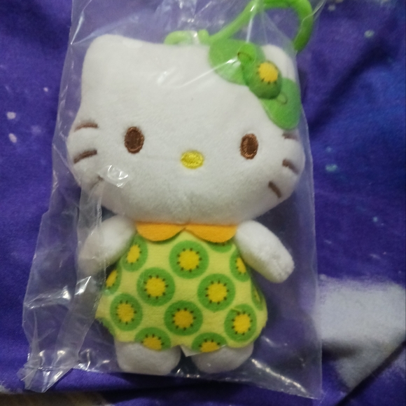 Sanrio small toy lot. 6 PC  mostly hello kitty - Picture 7 of 7